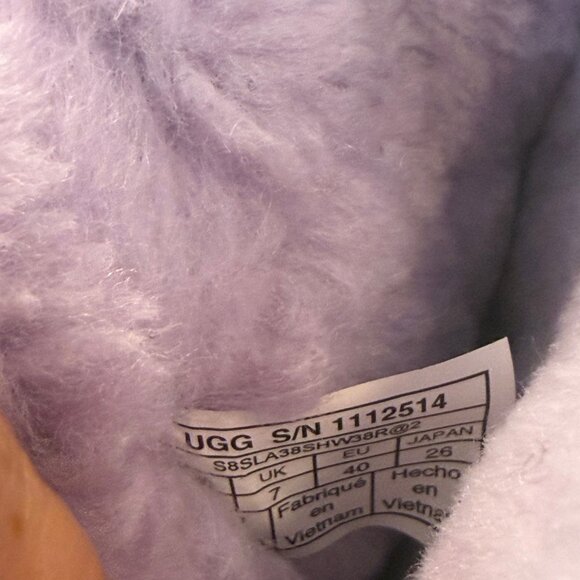 New, unworn and rare UGG lilac-frost sequin classic short boots Size 9 womens - Picture 6 of 7